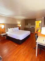 Casa Bella Inn & Suites Extended Stay