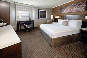 Holiday Inn Long Beach Airport Hotel and Conference Center by IHG