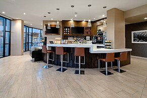 Holiday Inn Long Beach Airport Hotel and Conference Center by IHG
