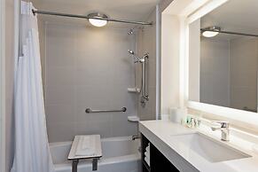 Holiday Inn Long Beach Airport Hotel and Conference Center by IHG