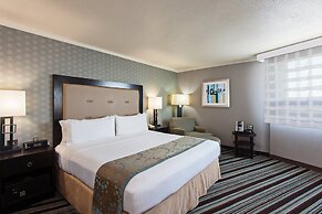Holiday Inn Long Beach Airport Hotel and Conference Center by IHG