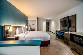 Studio 6 Suites Lawndale, CA – South Bay