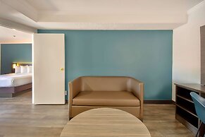 Studio 6 Suites Lawndale, CA – South Bay