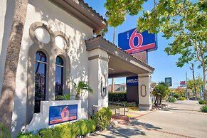 Studio 6 Suites Lawndale, CA – South Bay