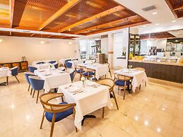 Regency Miami Airport by Sonesta