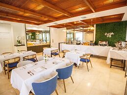 Regency Miami Airport by Sonesta