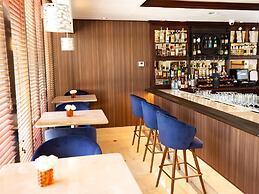 Regency Miami Airport by Sonesta