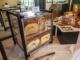 Regency Miami Airport by Sonesta