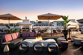 SLS Hotel, a Luxury Collection Hotel, Beverly Hills