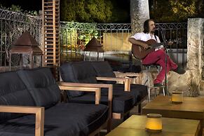 Movich Casa del Alferez