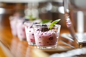 Ramada by Wyndham Baden Hotel du Parc