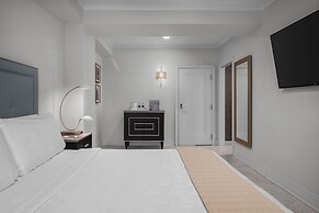 The Jung Hotel and Residences