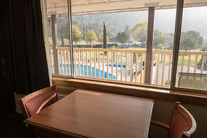 Western Holiday Lodge Three Rivers