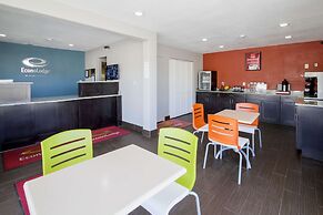 Econo Lodge Airport