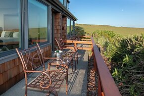 The Inn at the Tides