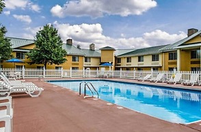 Baymont by Wyndham Harrisburg