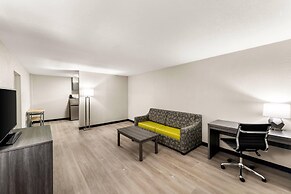 Clarion Pointe Rhinelander Downtown