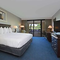 Doubletree by Hilton Newark - Fremont