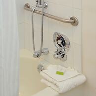 Doubletree by Hilton Newark - Fremont
