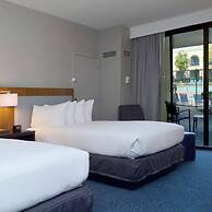 Doubletree by Hilton Newark - Fremont