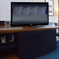 Doubletree by Hilton Newark - Fremont
