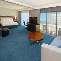 Doubletree by Hilton Newark - Fremont