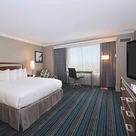 Doubletree by Hilton Newark - Fremont