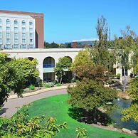Doubletree by Hilton Newark - Fremont