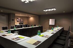 Doubletree by Hilton Newark - Fremont