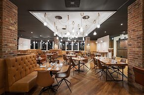 Holiday Inn Brighouse by IHG