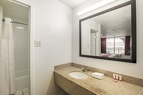 OYO Hotel Baton Rouge - Mead Rd Louisiana