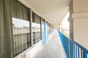 OYO Hotel Baton Rouge - Mead Rd Louisiana