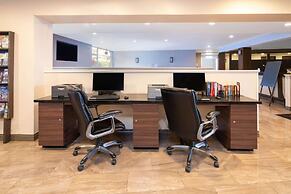 Ramada by Wyndham Burbank Airport