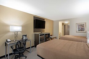 Best Western Plus Reading Inn & Suites