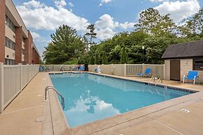 Best Western Plus Reading Inn & Suites