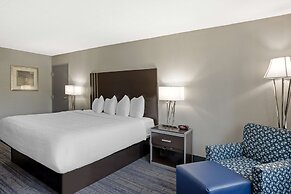 Best Western Plus Reading Inn & Suites