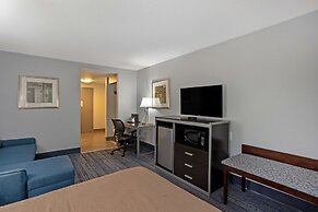 Best Western Plus Reading Inn & Suites