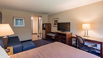 Best Western Plus Reading Inn & Suites