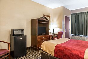 Econo Lodge Cranston - Providence