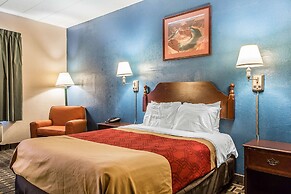 Econo Lodge Cranston - Providence