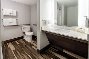 Holiday Inn Express & Suites Ft. Washington - Philadelphia by IHG