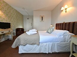 The Lansdowne Hotel