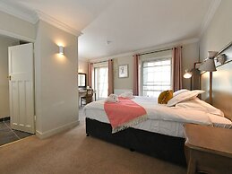The Lansdowne Hotel