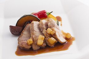 Kobe Bay Sheraton Hotel & Towers