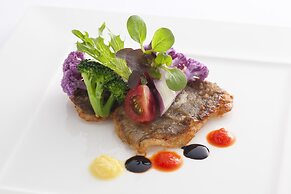 Kobe Bay Sheraton Hotel & Towers