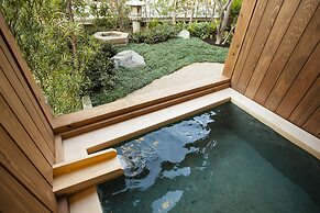 Kobe Bay Sheraton Hotel & Towers