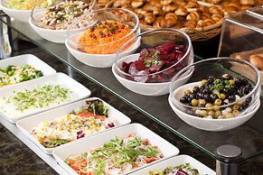 Kobe Bay Sheraton Hotel & Towers