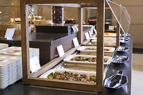 Kobe Bay Sheraton Hotel & Towers