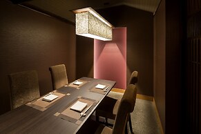 Kobe Bay Sheraton Hotel & Towers