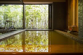 Kobe Bay Sheraton Hotel & Towers